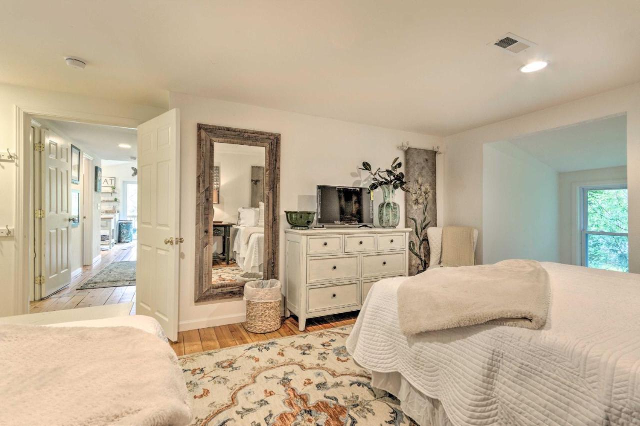 Modern Farmhouse Duplex By Stream, 4 Mi To Boone! بيوينغ روك المظهر الخارجي الصورة